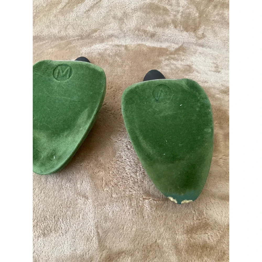 Harrods Green Velvet Flocked Shoe Trees Pair Size Medium Luxury Shapers